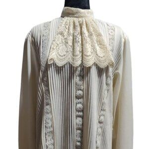 Unique Vintage Pleated/Lace Ivory Women's Blouse Size Small / Romantica ILGWU